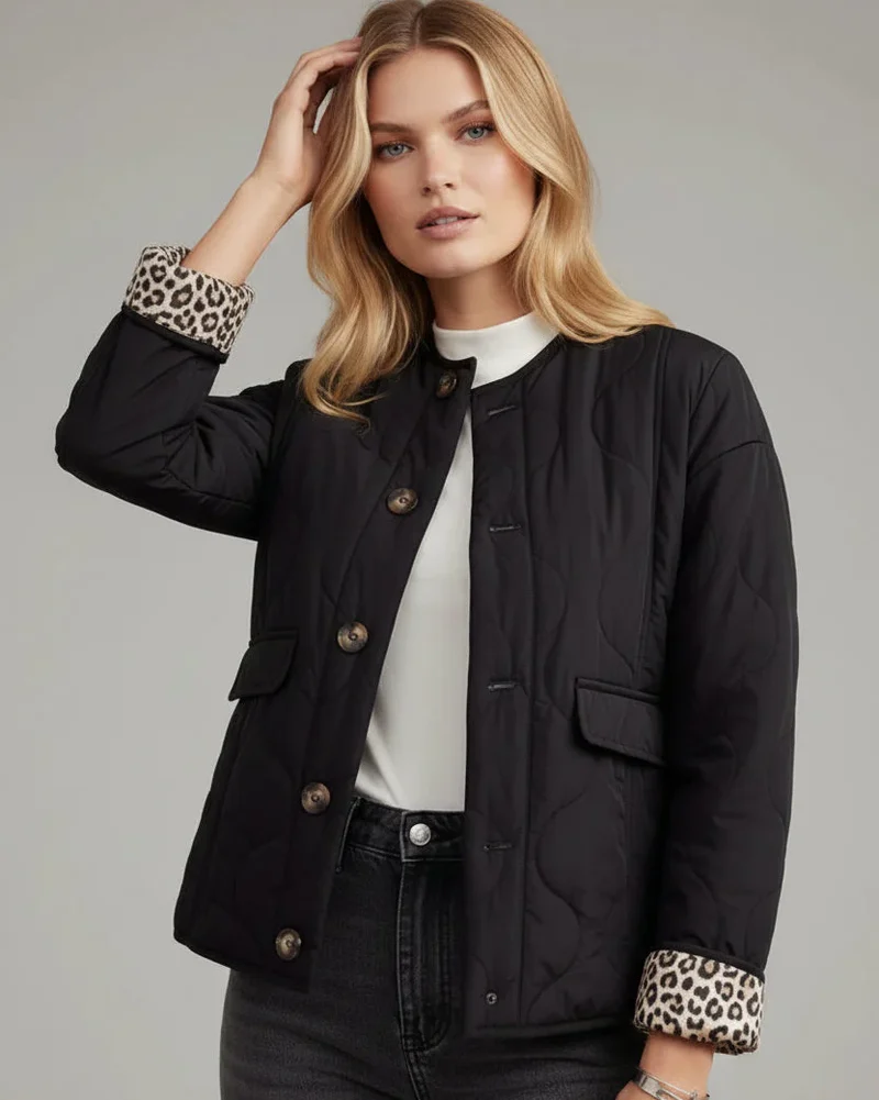 Leichte Steppjacke für Damen mit Leoparden-Details und ohne Kragen