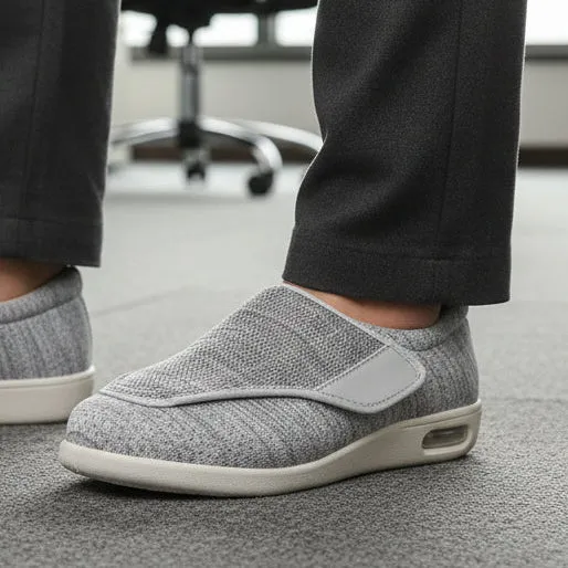 Komfort-Slipper mit gepolsterter Sohle und leichtem Einstieg in bequemer Weite