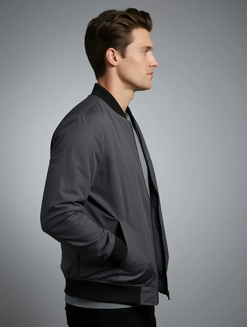 Leichte Bomberjacke für Herren mit Rippbündchen und kragenlosem Design