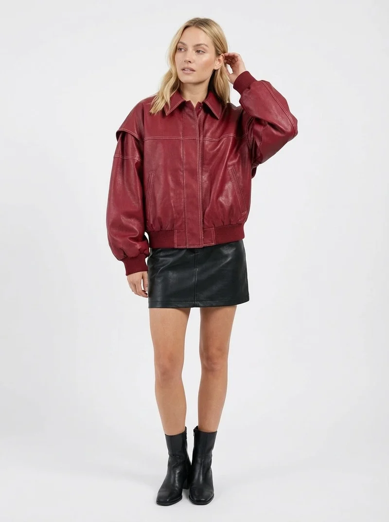 Pilotenjacke für Damen mit Coating und klassischem Kragen in Oversize Fit