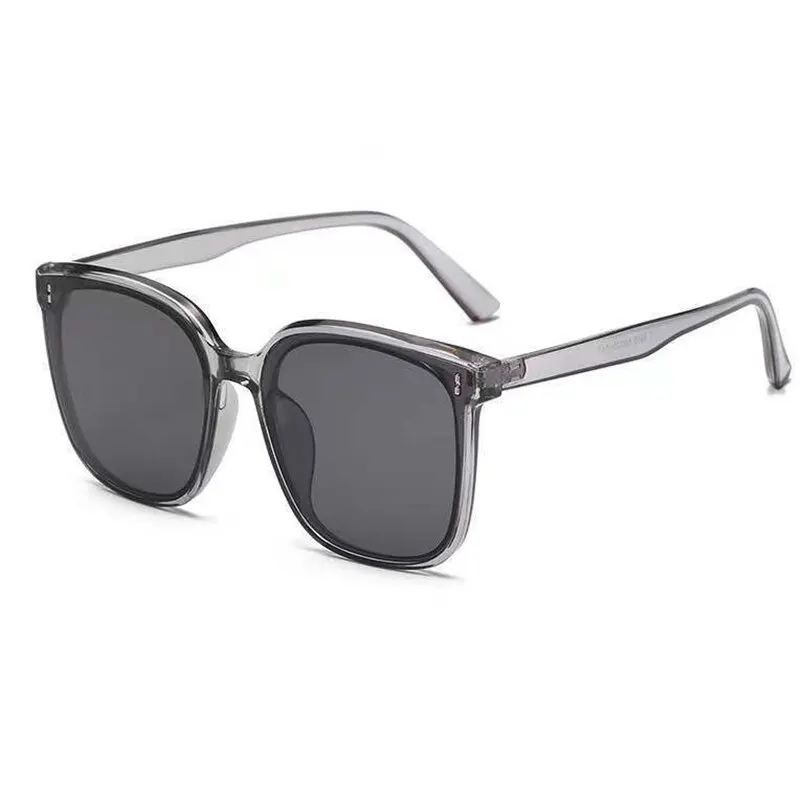 Mila | Modische Oversize-Sonnenbrille für Damen