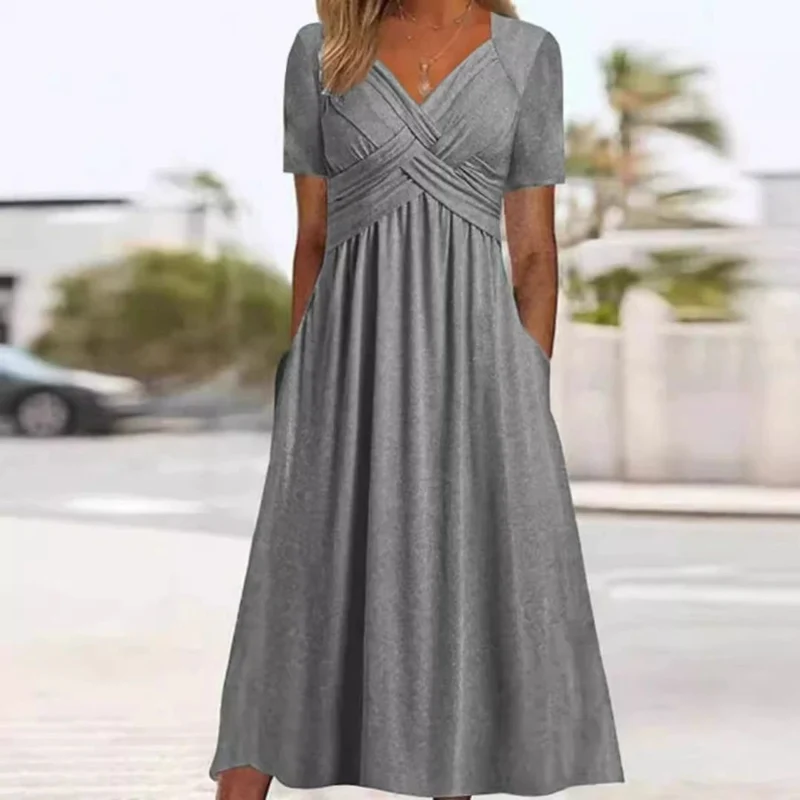 Hainah | V-Ausschnitt Schmeichelndes Kleid
