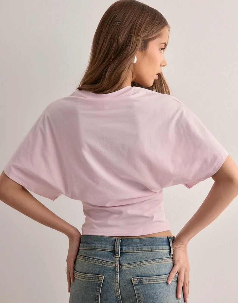 Victoria | Weites Ärmel Icon T-Shirt