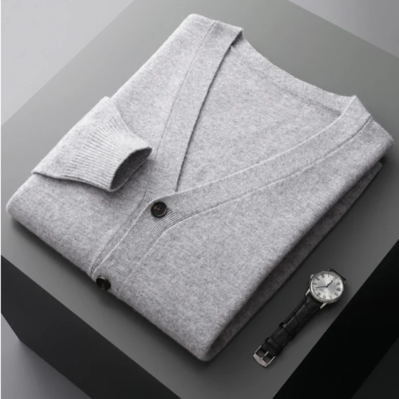 Klassischer Herren Knit Cardigan mit Knöpfen und V-Ausschnitt
