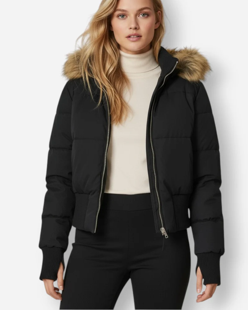 Gesteppte Winterjacke für Damen mit flauschig besetzter Kapuze und breitem Rippbund am Saum