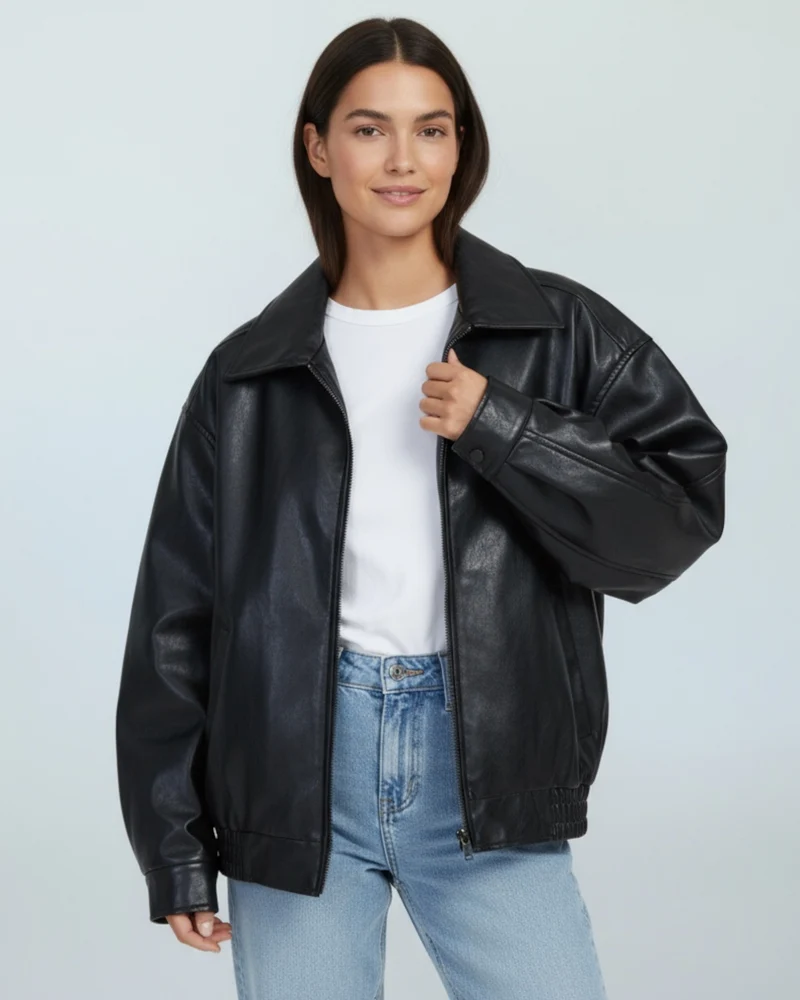 Moderne Oversized Jacke für Damen mit breitem Blazerkragen und elastischem Saum