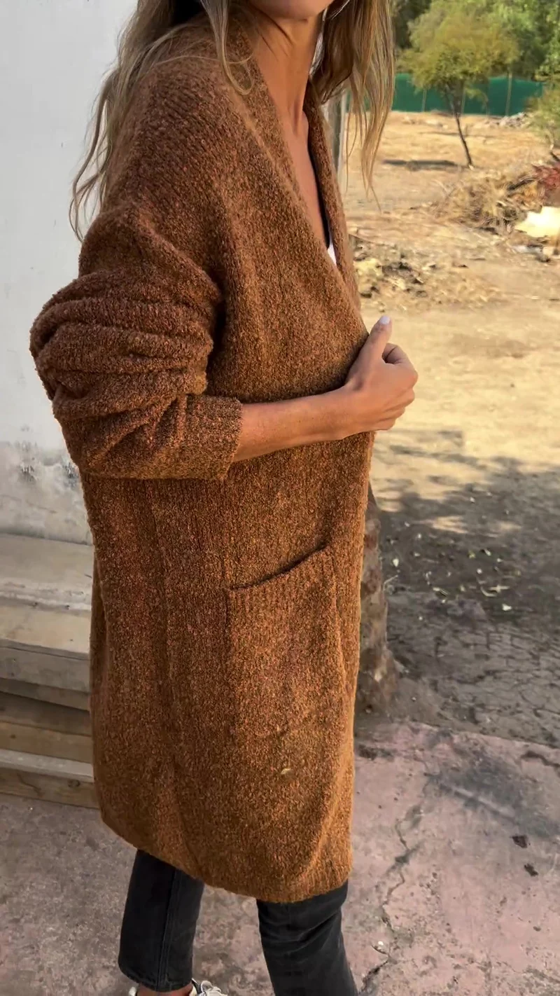 Gestrickter | übergroßer und lässiger Damenpulli mit Taschen