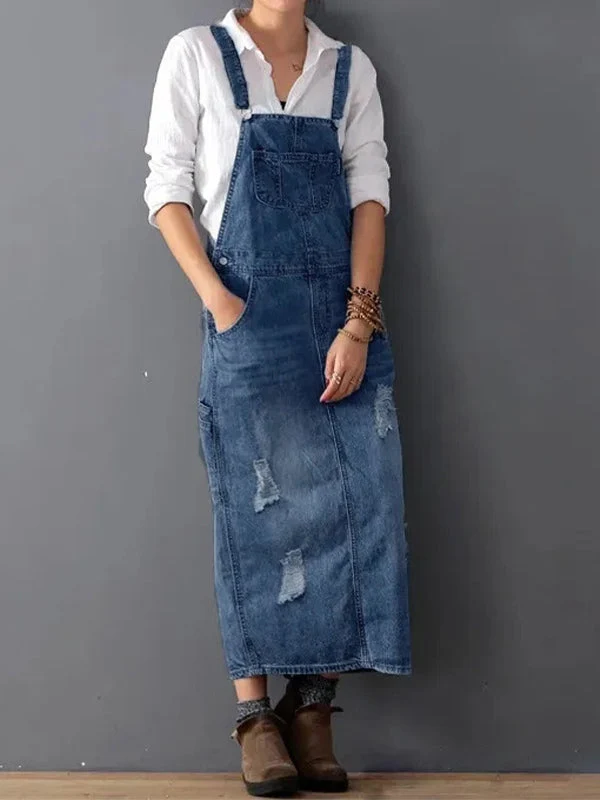 Frayla™ – Abgenutztes Jeanskleid mit Schlitz hinten