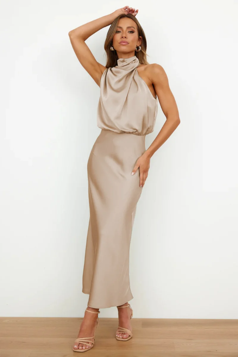 Damen Kleid | midi-Länge mit asymmetrischer Halslinie