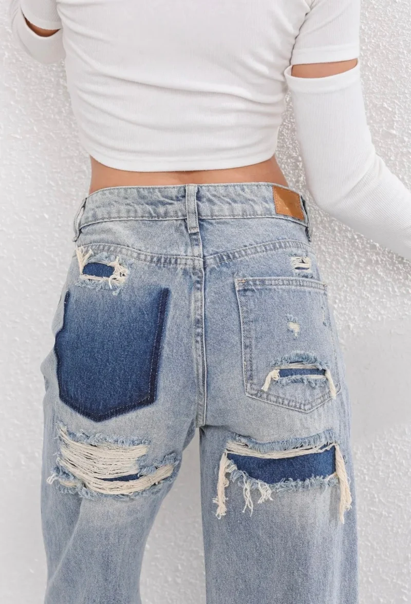 Damen Jeans | Ausführung mit strukturierten Oberflächenelementen