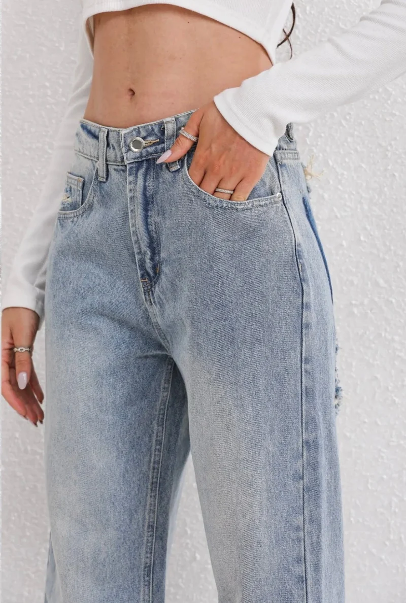 Damen Jeans | Ausführung mit strukturierten Oberflächenelementen