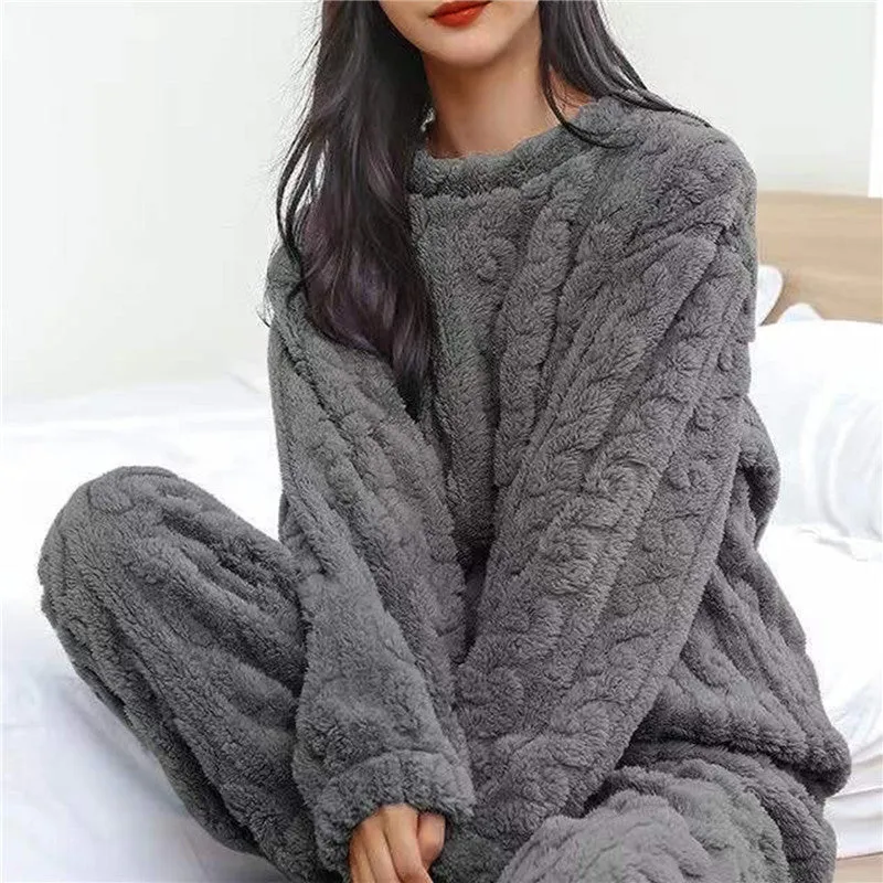 Damen Pyjama-Set | zweiteilig mit Oberteil und Hose