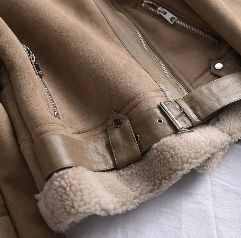Damen Jacke | kurze Form mit Reißverschluss und gefütterter Innenseite