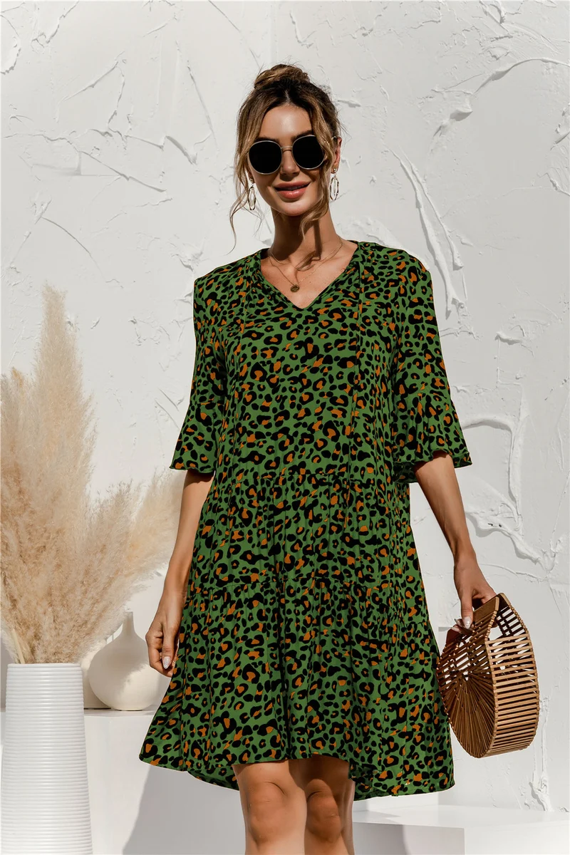 Damen Kleid Mini | tiefe Taille und gleichmäßige Schnittführung