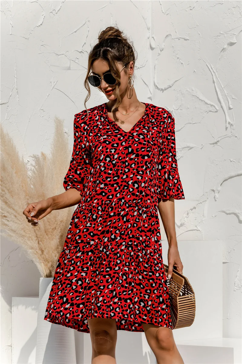 Damen Kleid Mini | tiefe Taille und gleichmäßige Schnittführung