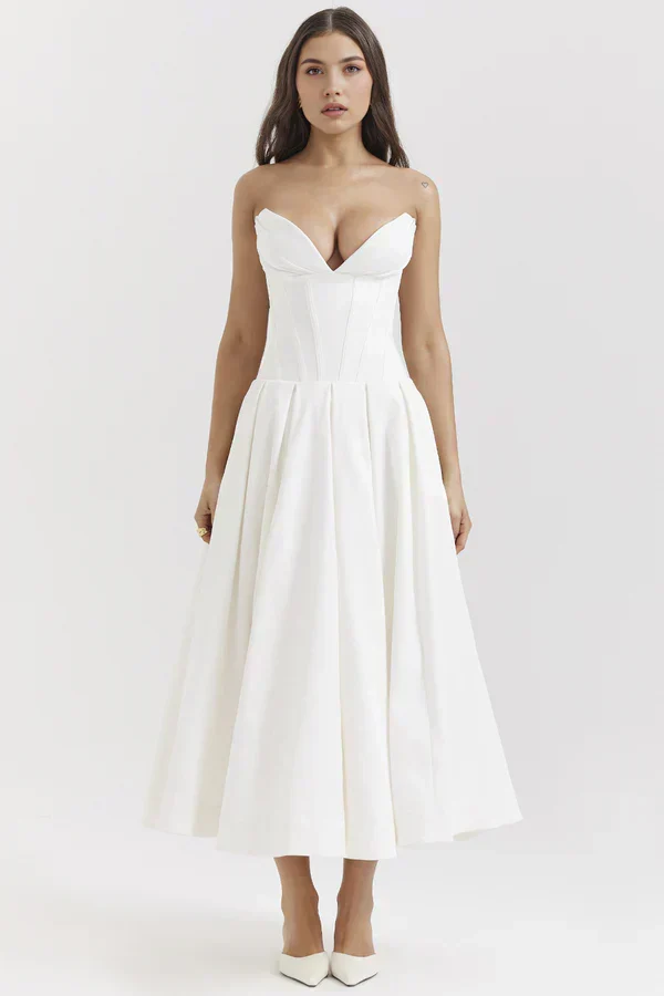 Damenkleid | Trägerlose Ausführung und mittlere Länge