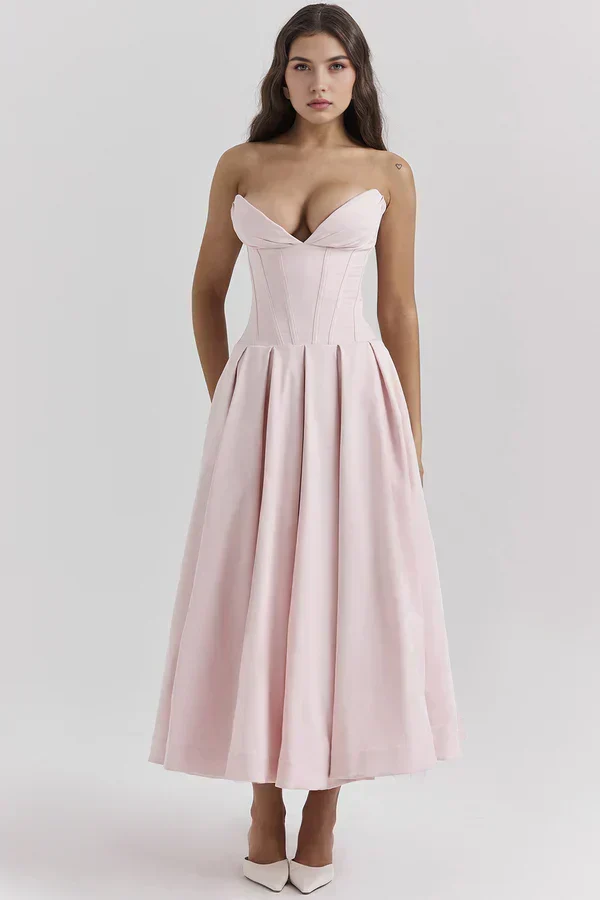 Damenkleid | Trägerlose Ausführung und mittlere Länge
