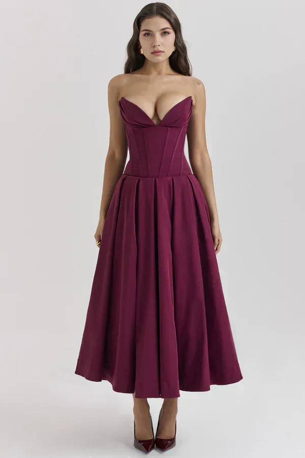 Damenkleid | Trägerlose Ausführung und mittlere Länge
