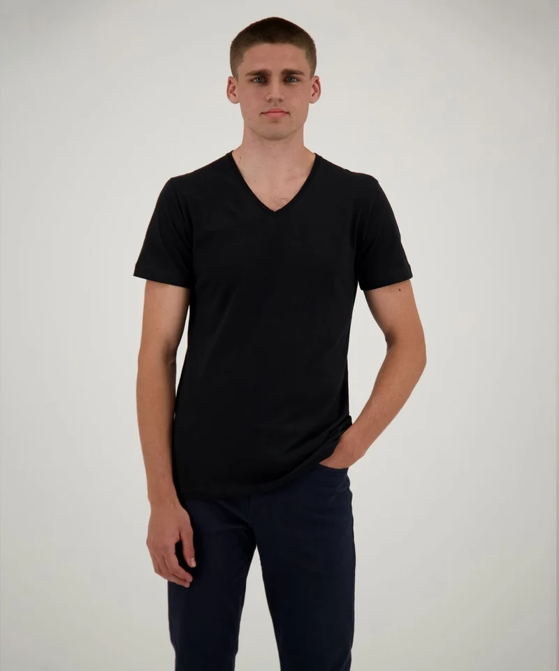 T-Shirt DP V-neck Body Fit
