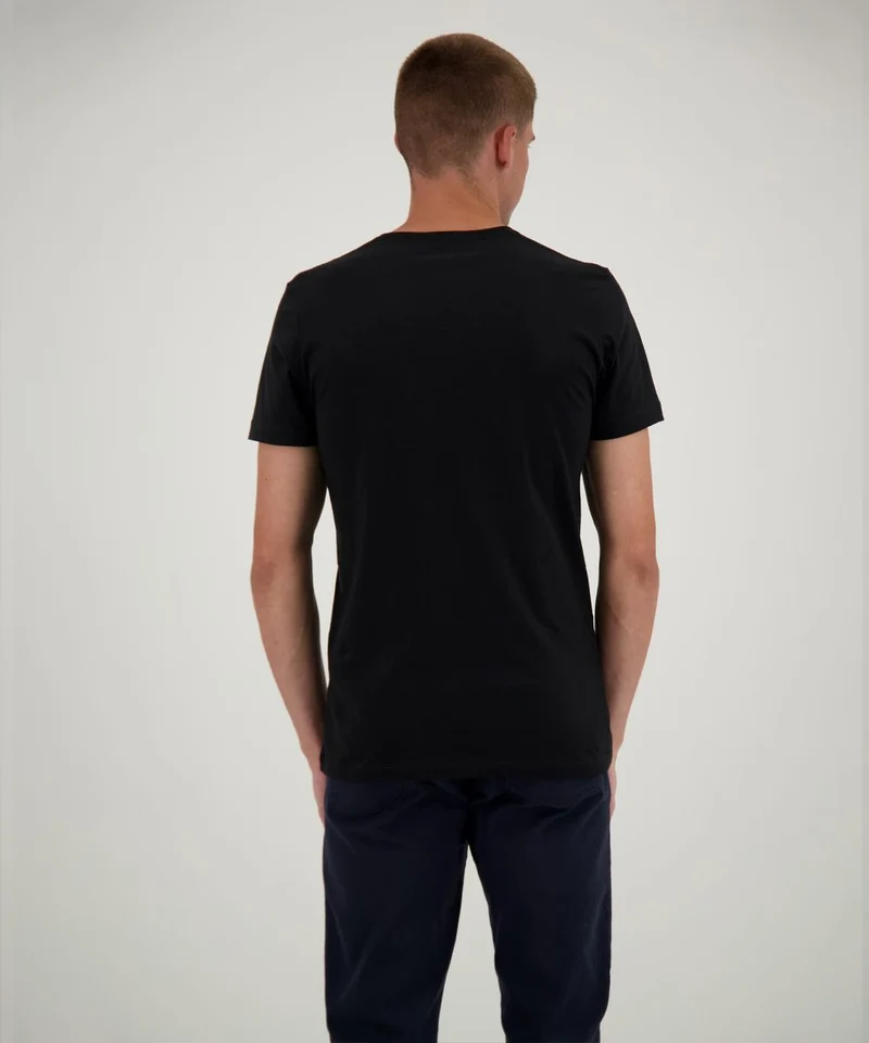 T-Shirt DP V-neck Body Fit