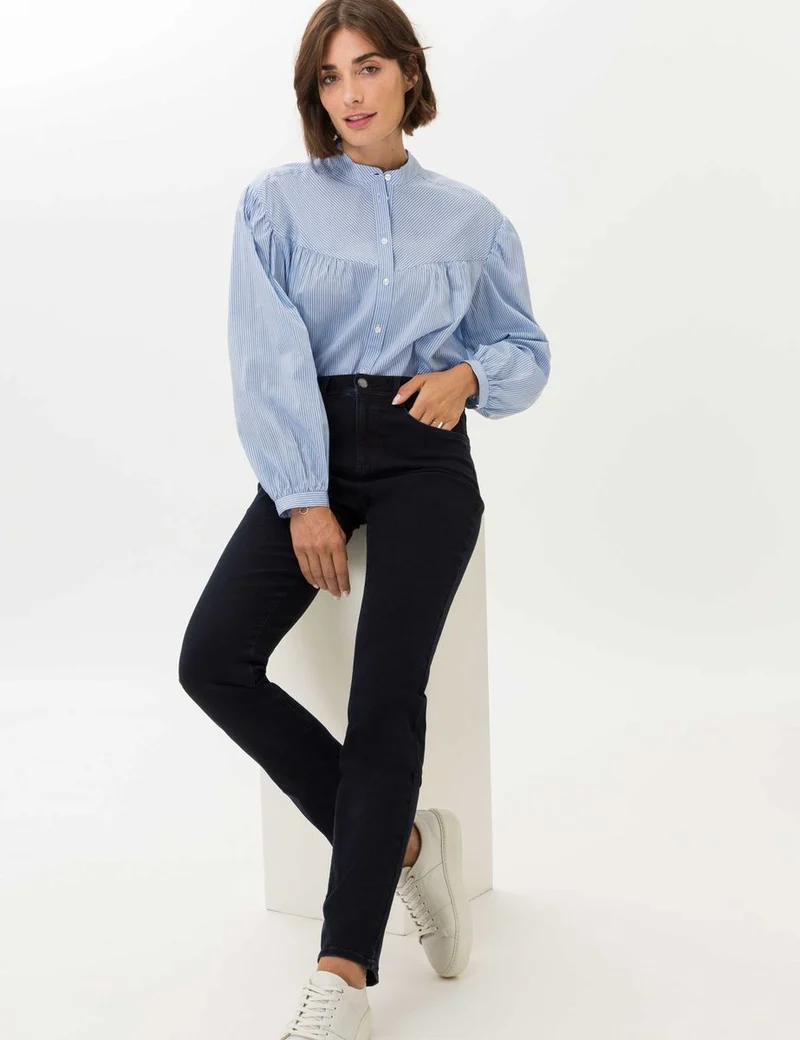 STYLE.CAROLA