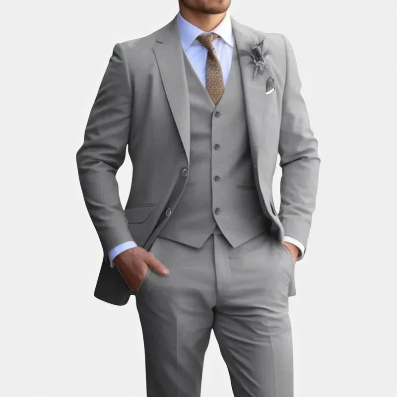 Eleganter Herren Anzug mit Weste