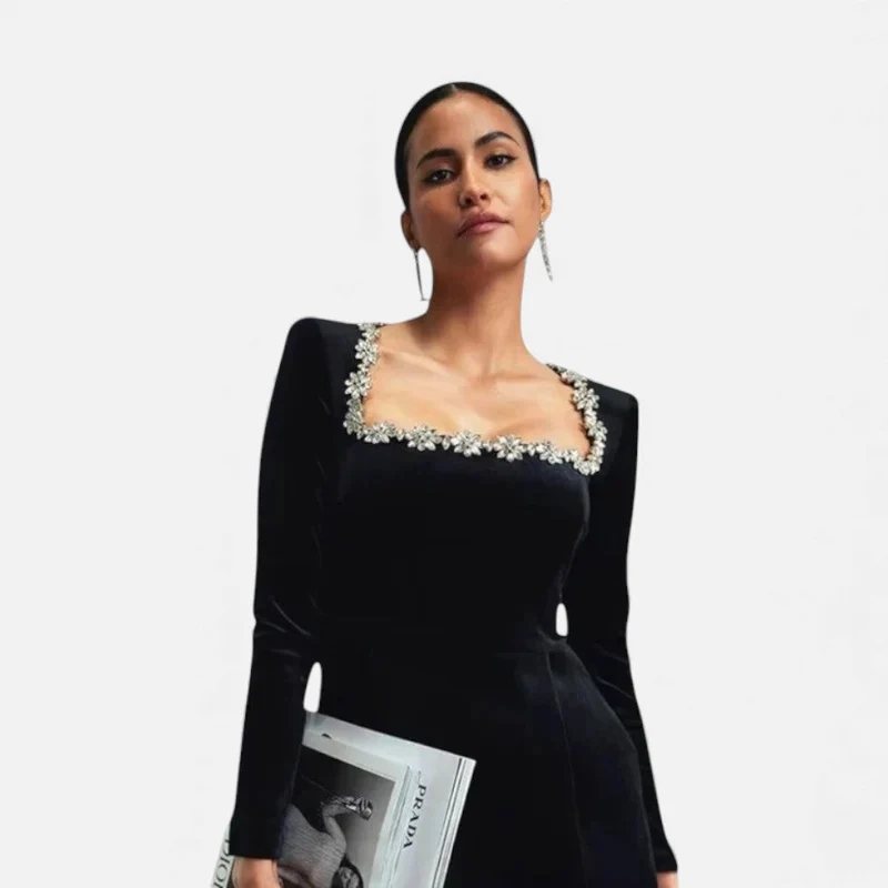 Samt Minikleid mit Ziersteinbesatz