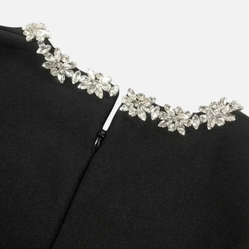 Samt Minikleid mit Ziersteinbesatz