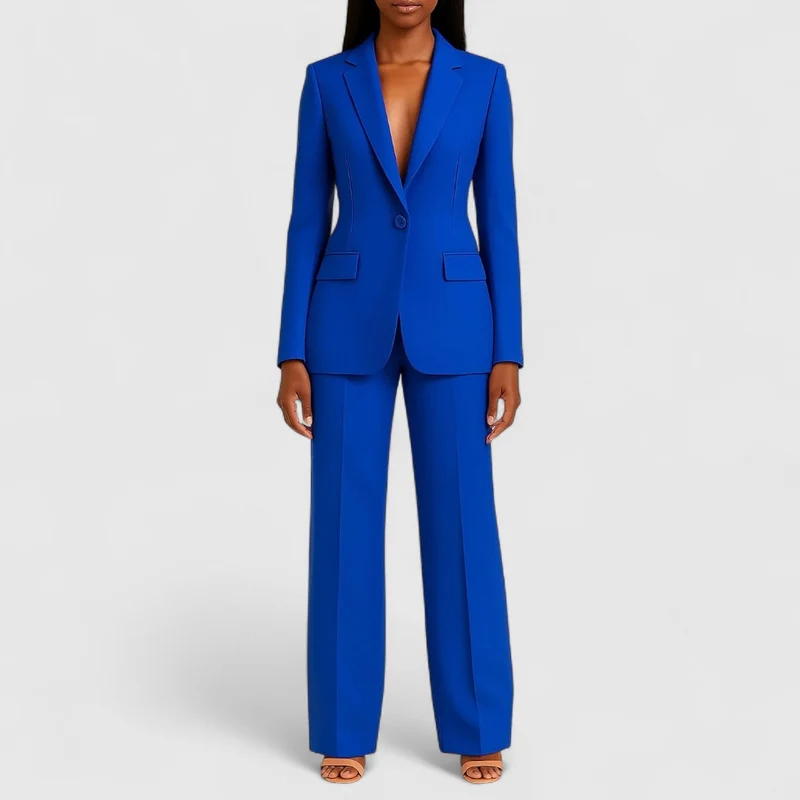Eleganter Hosenanzug mit tailliertem Blazer