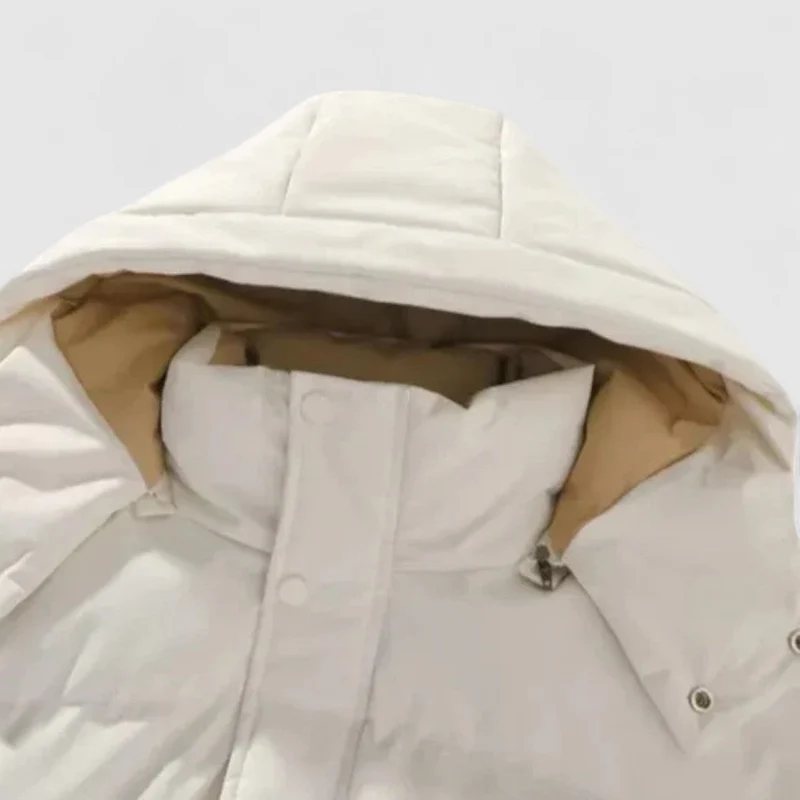 Gefütterte Steppjacke mit abnehmbarer Kapuze