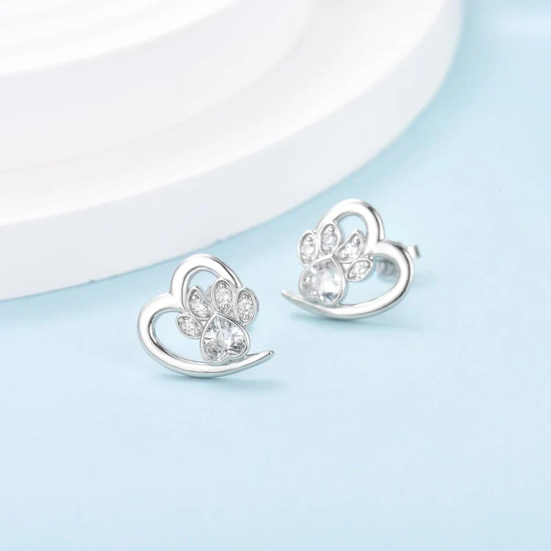 LIVIA – Elegante Herz- und Pfoten-Ohrringe mit funkelndem Zirkonia für einen Blickfang