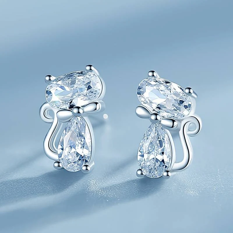 MILAI – Elegante Vintage-Katzenohrringe mit funkelnden Zirkonias