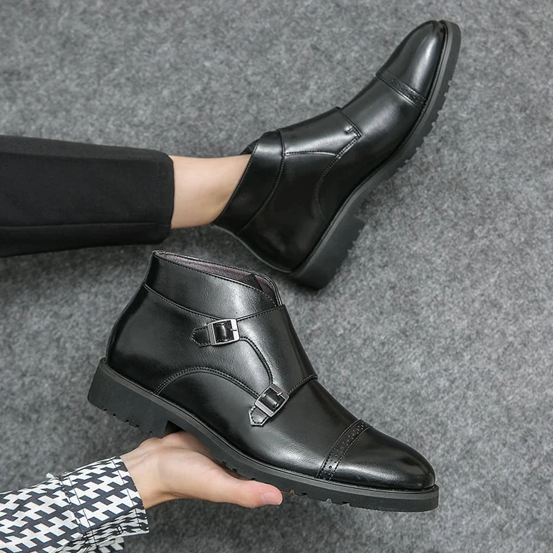 Herrenstiefel | Geschlossene Form doppelte Schnallen über Knöchel