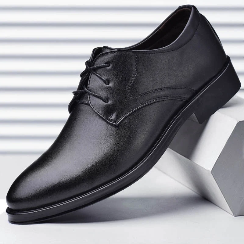 Herren Schnürschuhe | Geschlossene Form mit klarer Vorderpartie