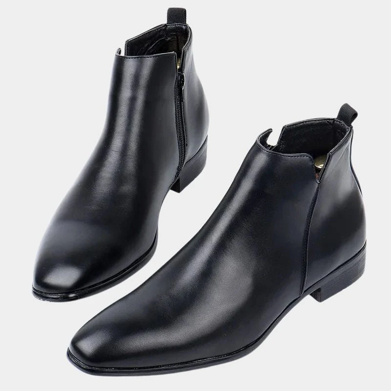 Herren Stiefel | Glatte Schaftform mit elastischem Seiteneinsatz