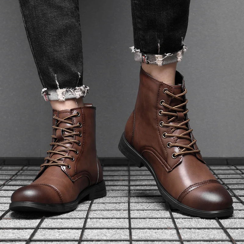Herren Stiefel | Schnürfront mit durchgehender Schafthöhe