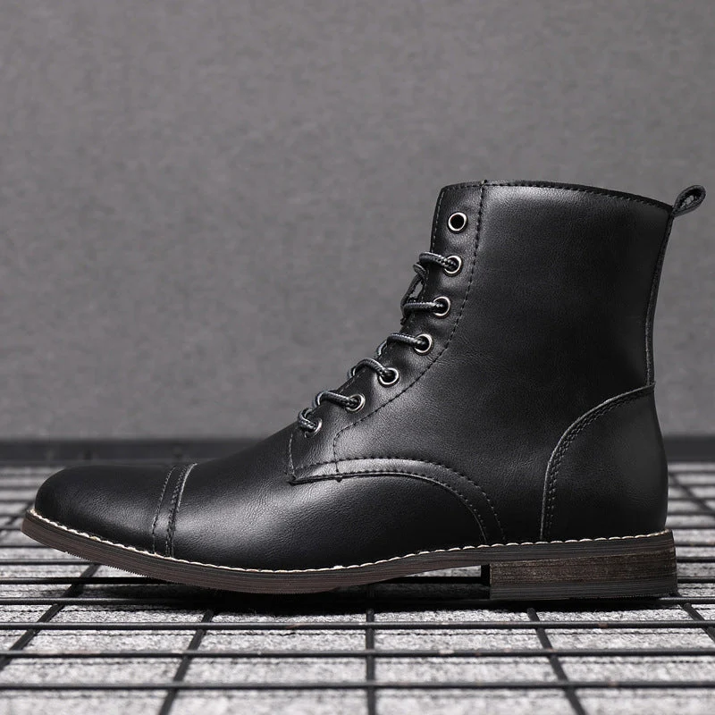 Herren Stiefel | Schnürfront mit durchgehender Schafthöhe