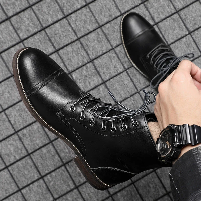 Herren Stiefel | Schnürfront mit durchgehender Schafthöhe