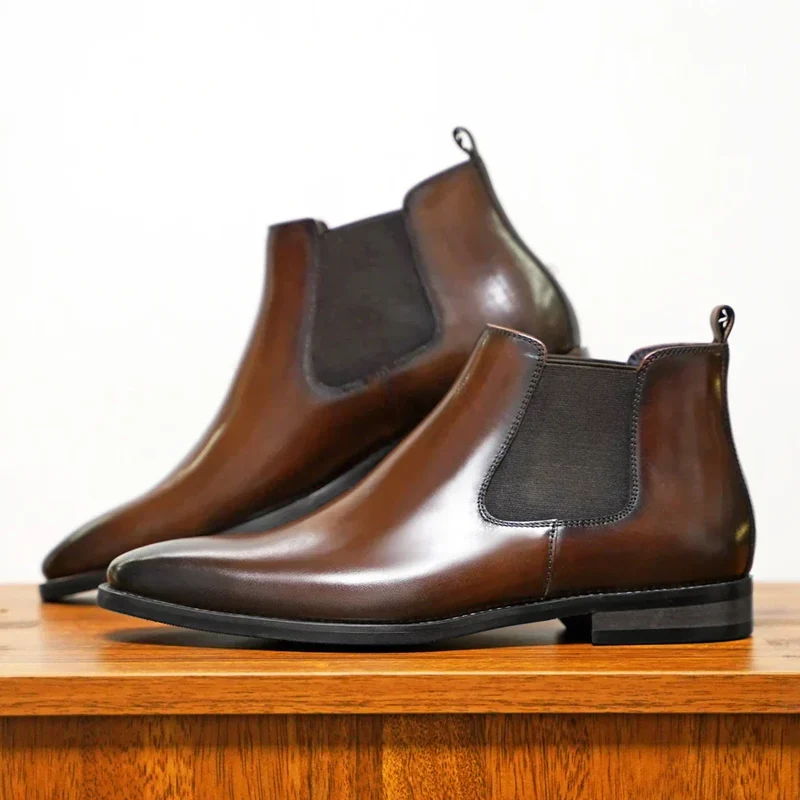 Herren Stiefeletten | Schlichte Form mit geschlossener Kontur