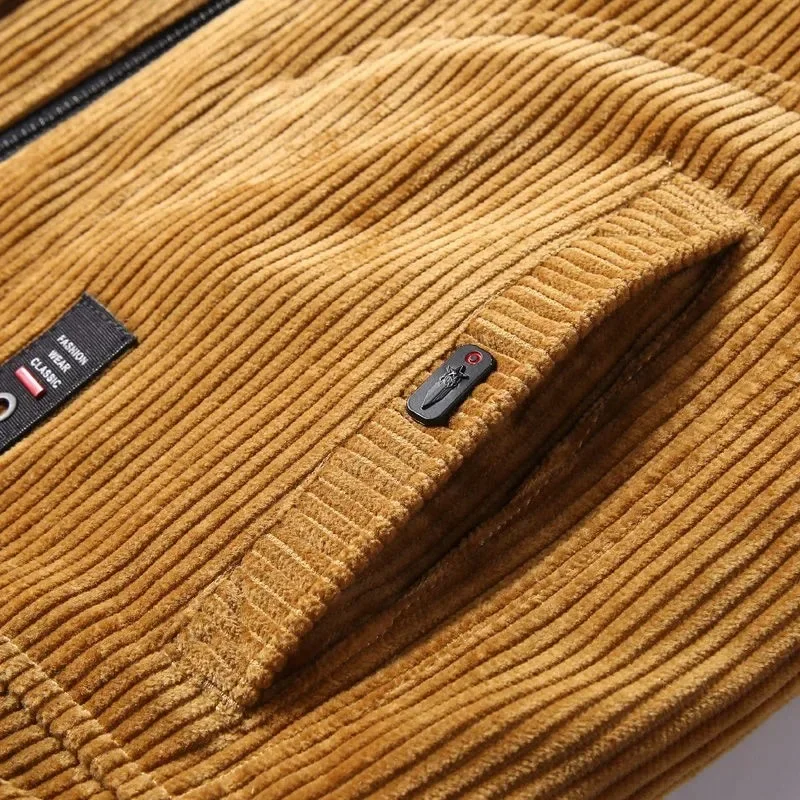 Herren Winterjacke | Kragenbetonte Ausführung mit markanter Form