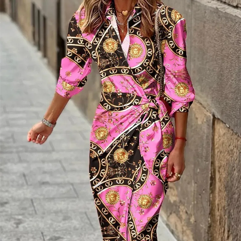 Damenkleid mit Wickelform | Midilänge