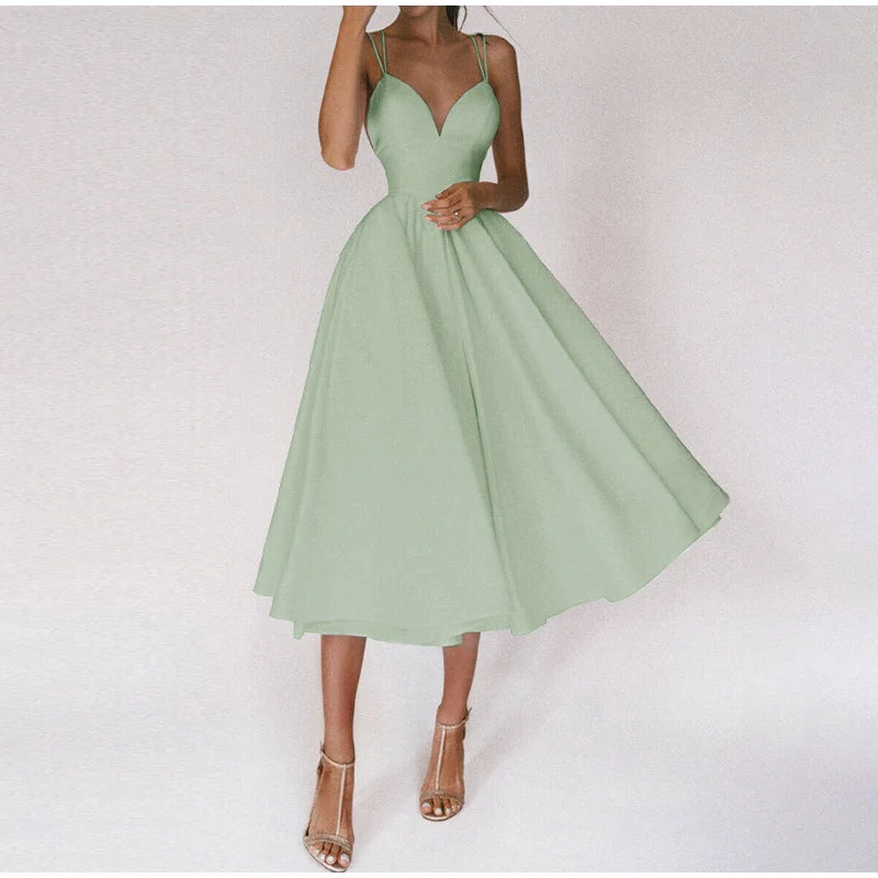 Damen-Midiabendkleid mit V-Ausschnitt | sachliche Linienführung