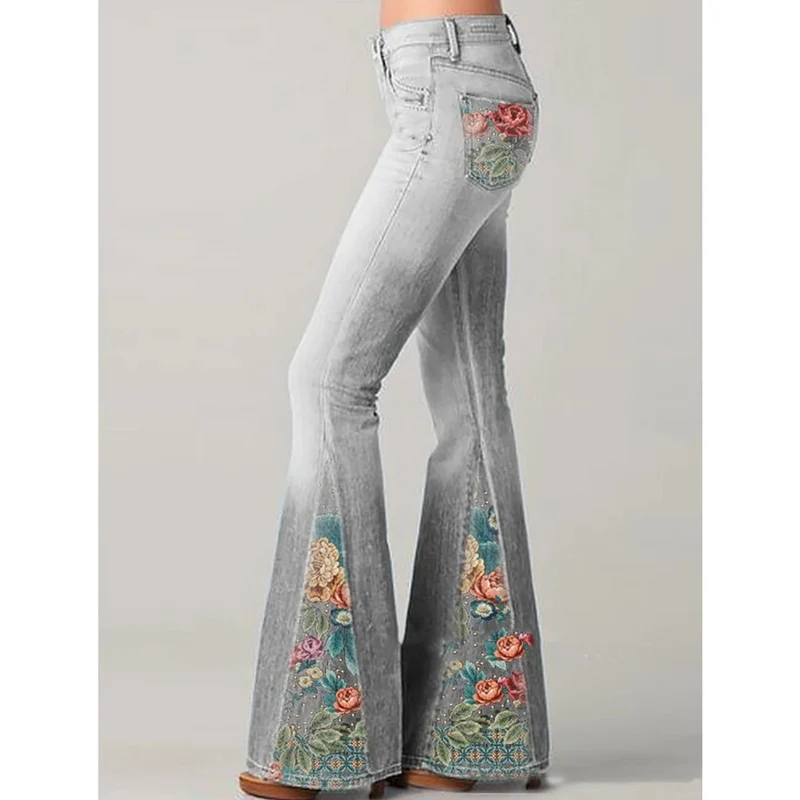 Damen-Jeans mit Blumenstickerei | ausgestellte Beinführung