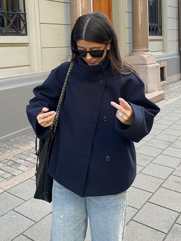 Damen-Mantel mit doppelreihem aufbau | klassischer stil