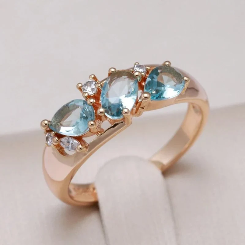 Blauer Zirkonia Ring in Gold