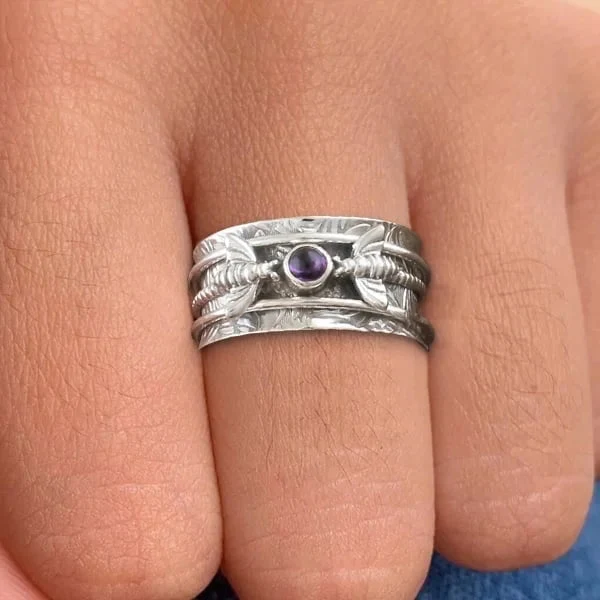 Biene Lila Edelstein Meditation Ring