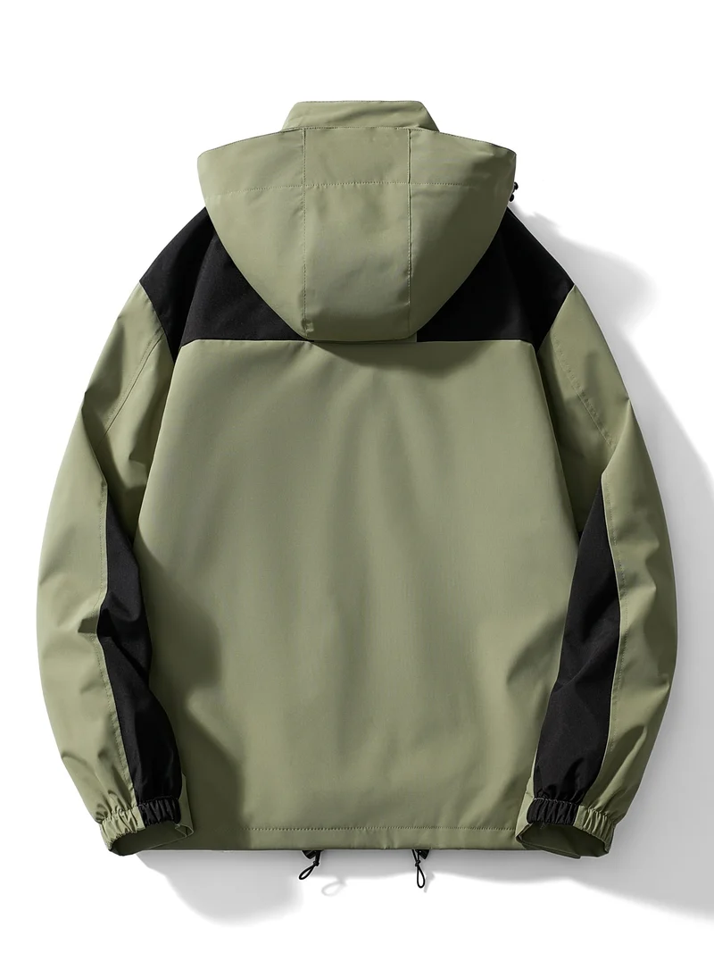 Elegante Fleecejacke mit Kapuze für Wintertage