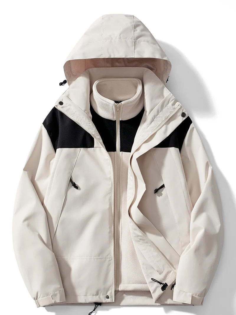 Elegante Fleecejacke mit Kapuze für Wintertage