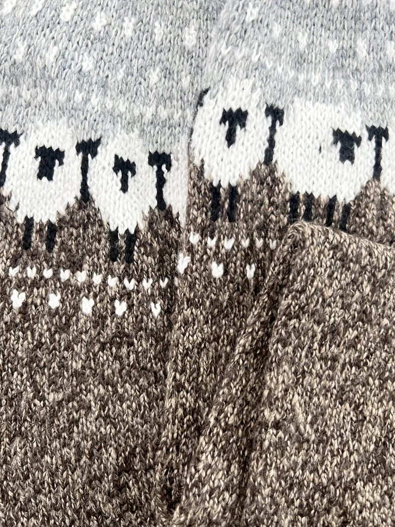 Nordic™ | Eleganter Wintersweater mit Schaf-Jacquardmuster