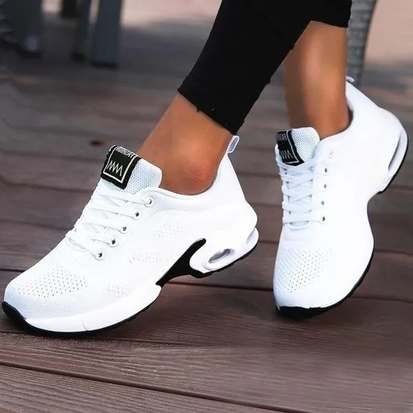 Liorana | Unterstützende Sneakers für ganztäglichen Komfort